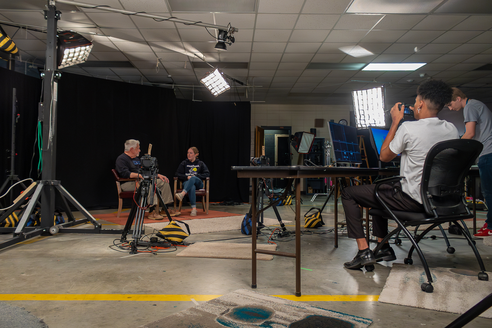 Florida Panhandle Technical College in Chipley, Florida's studenten televisieproductietechnologie lanceren interviewseries
